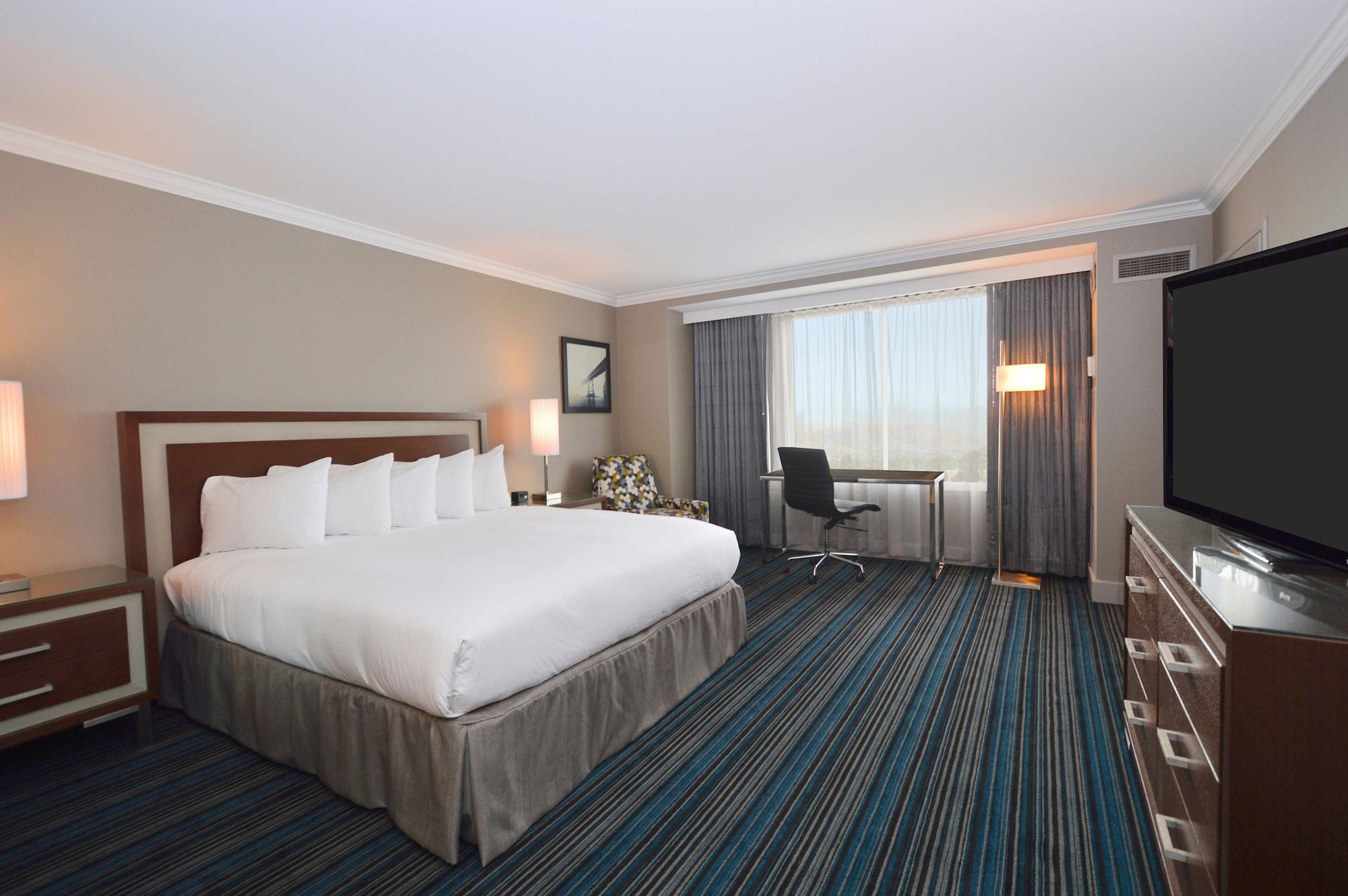 Doubletree By Hilton Newark-Fremont Hotell Exteriör bild