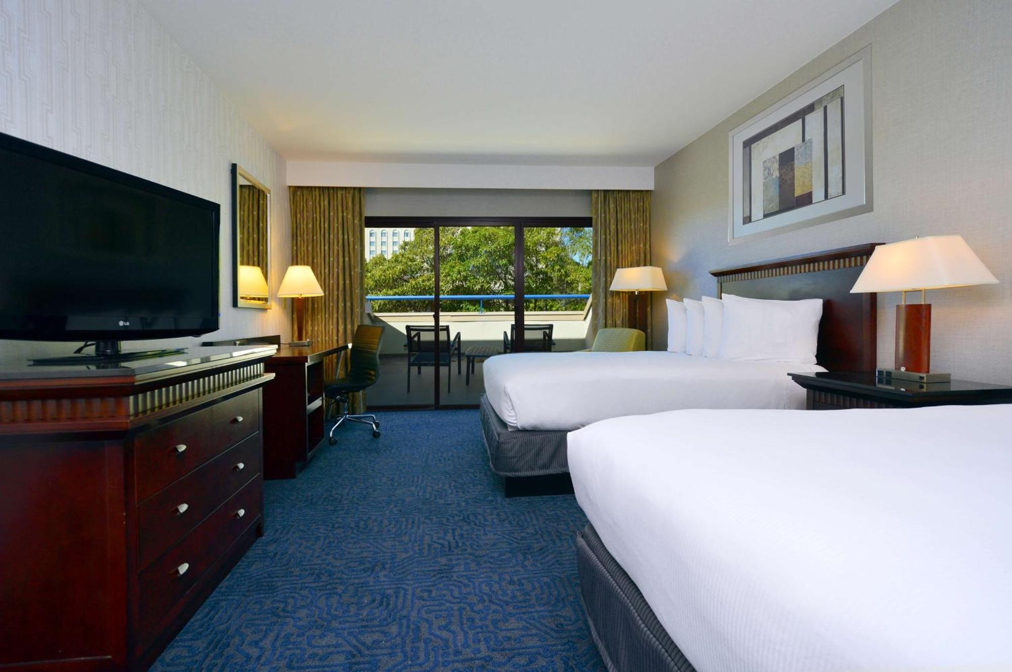 Doubletree By Hilton Newark-Fremont Hotell Exteriör bild