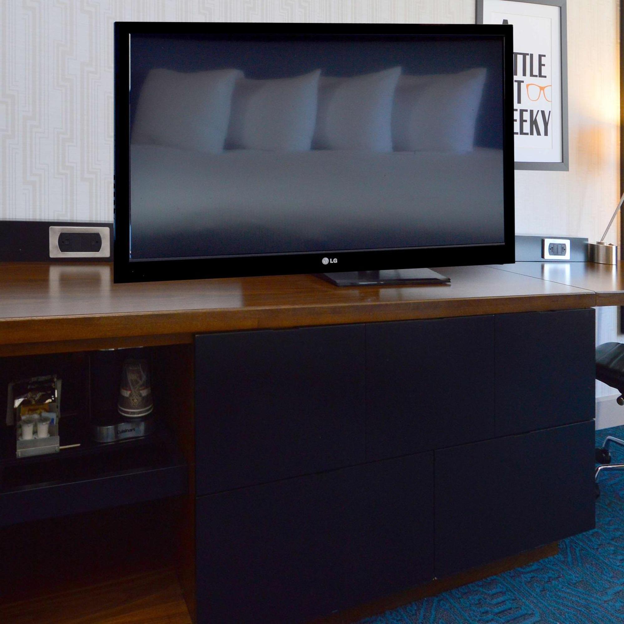 Doubletree By Hilton Newark-Fremont Hotell Exteriör bild