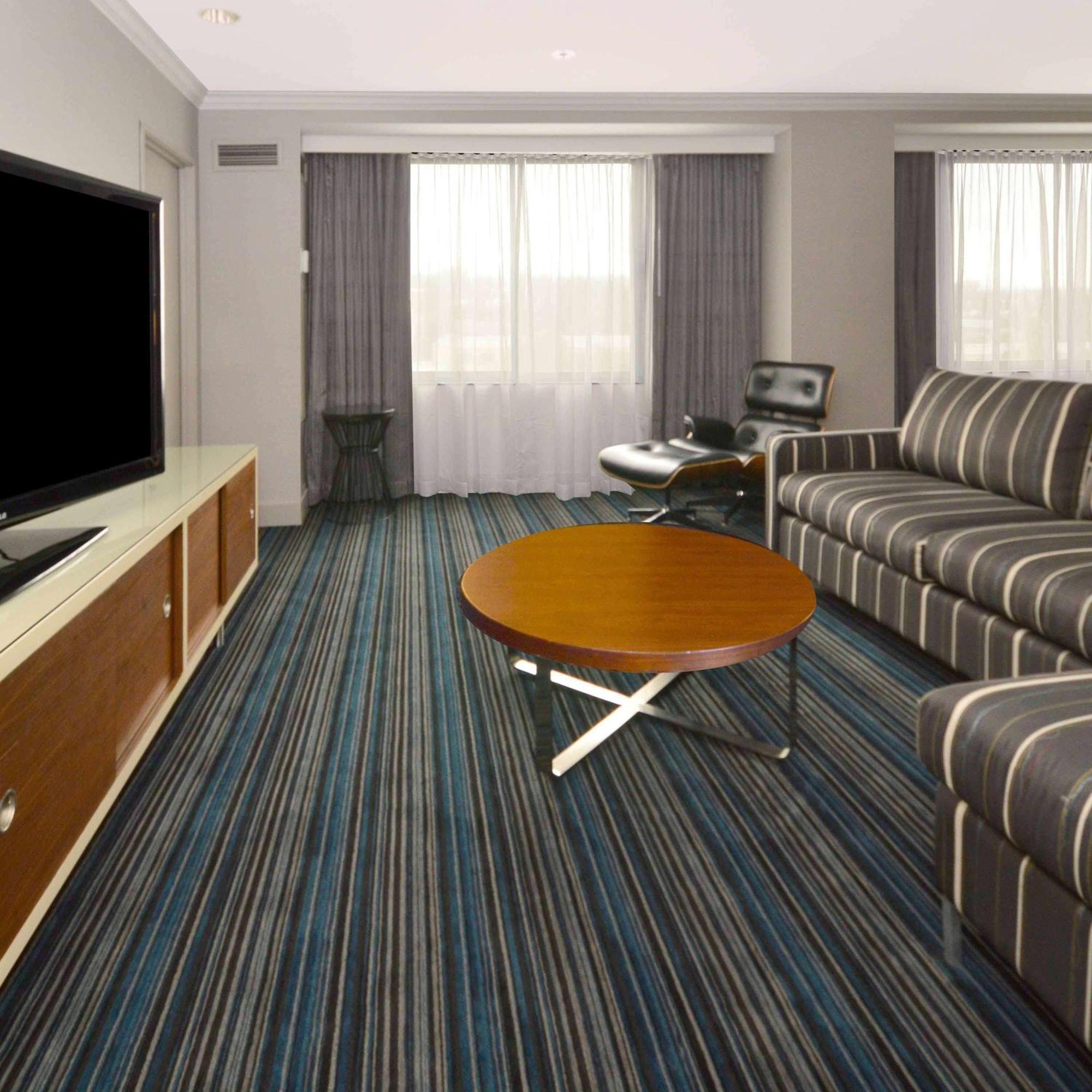 Doubletree By Hilton Newark-Fremont Hotell Exteriör bild