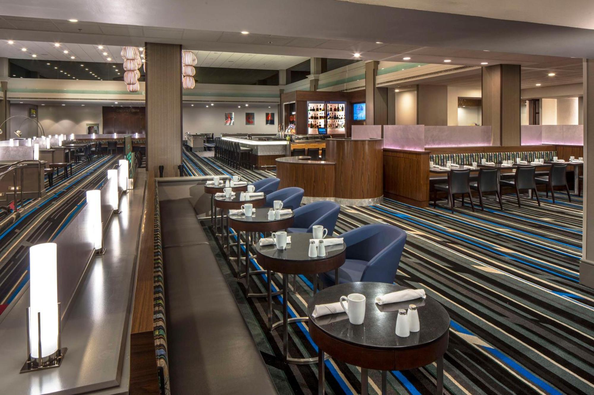 Doubletree By Hilton Newark-Fremont Hotell Exteriör bild
